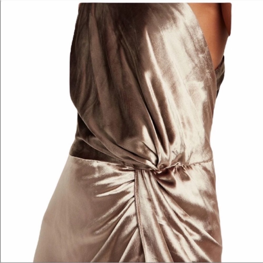MICHELLE MASON Silk Velvet Asymmetrical One-Shoulder Midi Dress Gold 6 - Picture 6 of 16
